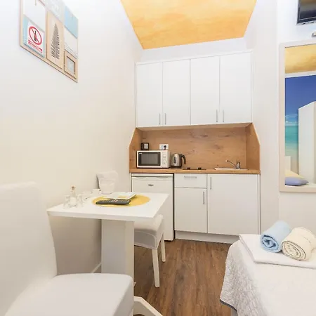 Apartments Song Of Joys Makarska Exterior photo