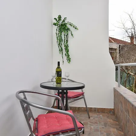Apartments Song Of Joys Makarska Exterior photo