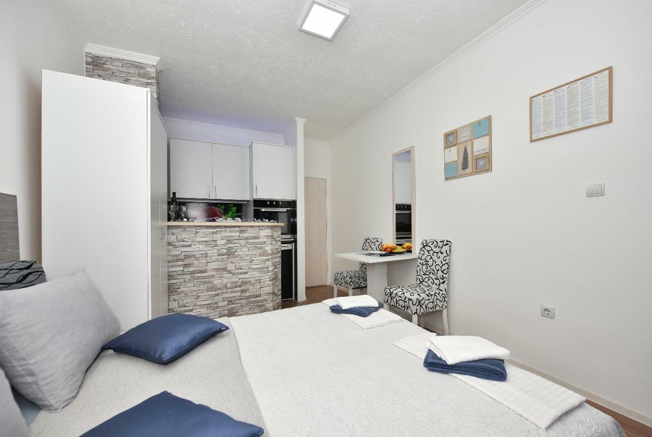 Song Of Joys Apartment Makarska